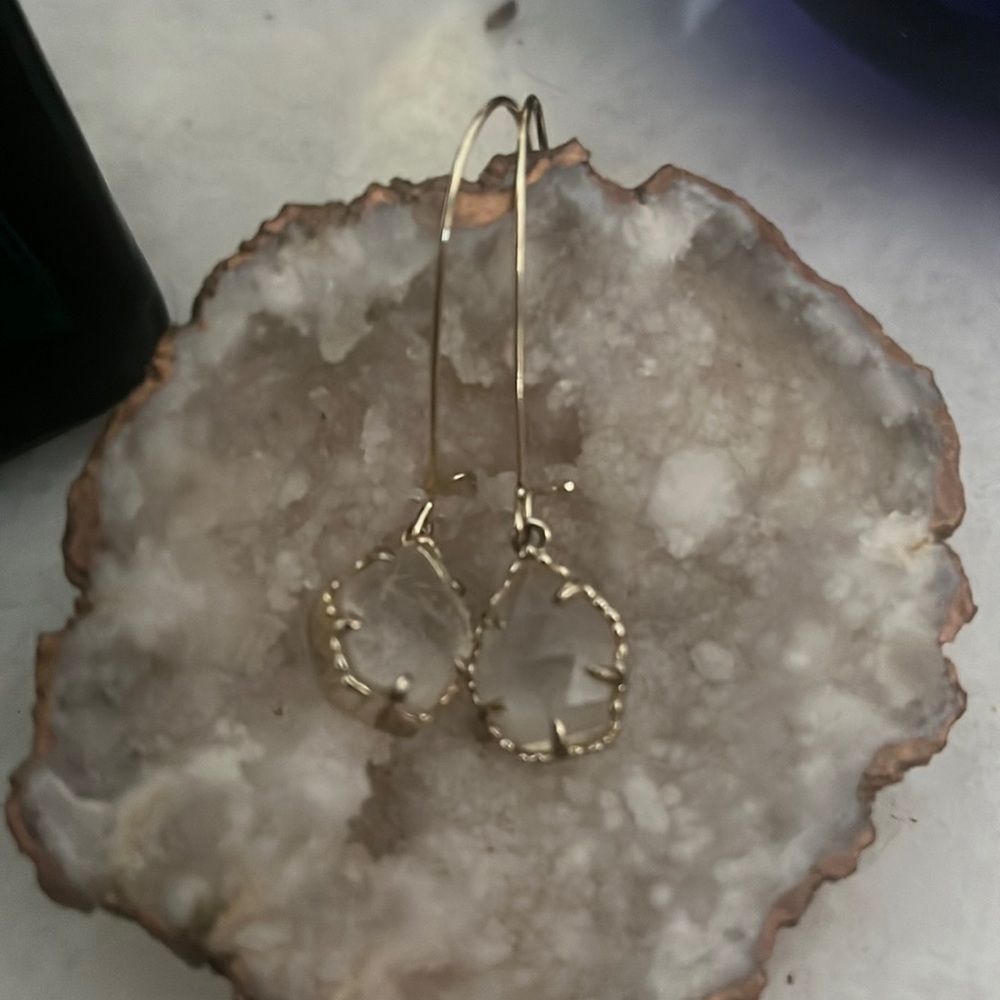 Kendra Scott Crackle clear and gold earrings